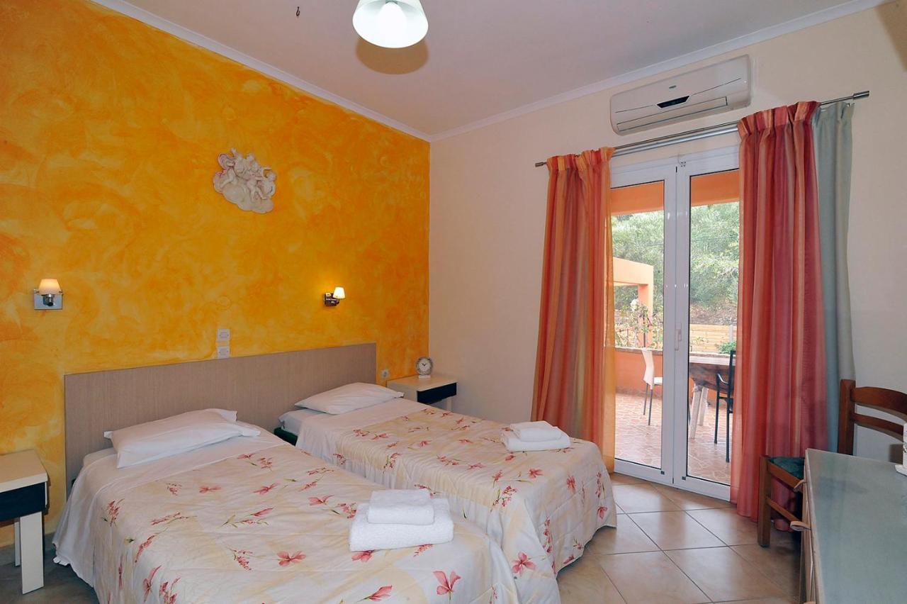 Pyramid City Apartments Agios Spyridon  Стая снимка
