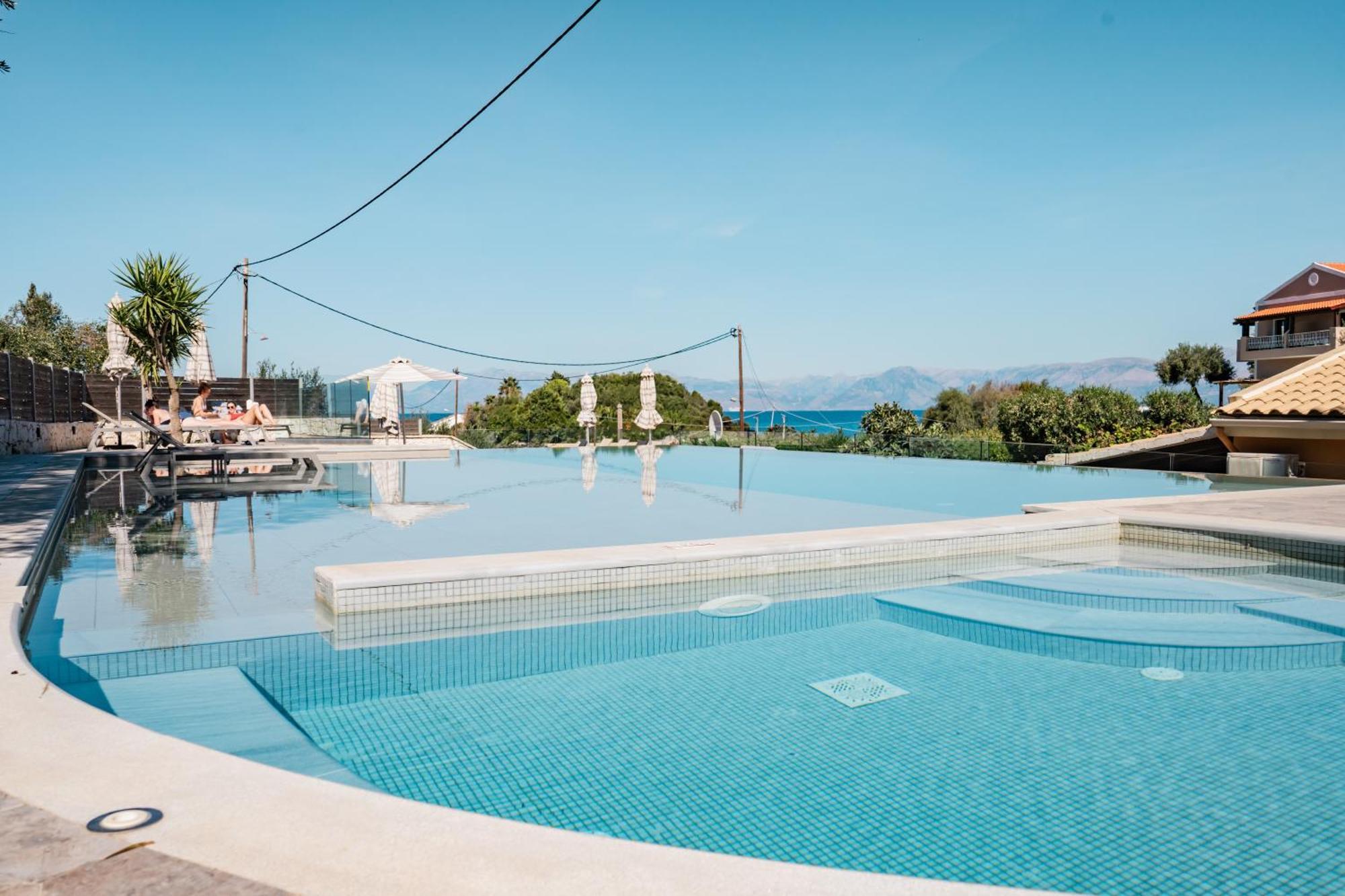 Pyramid City Apartments Agios Spyridon  Екстериор снимка