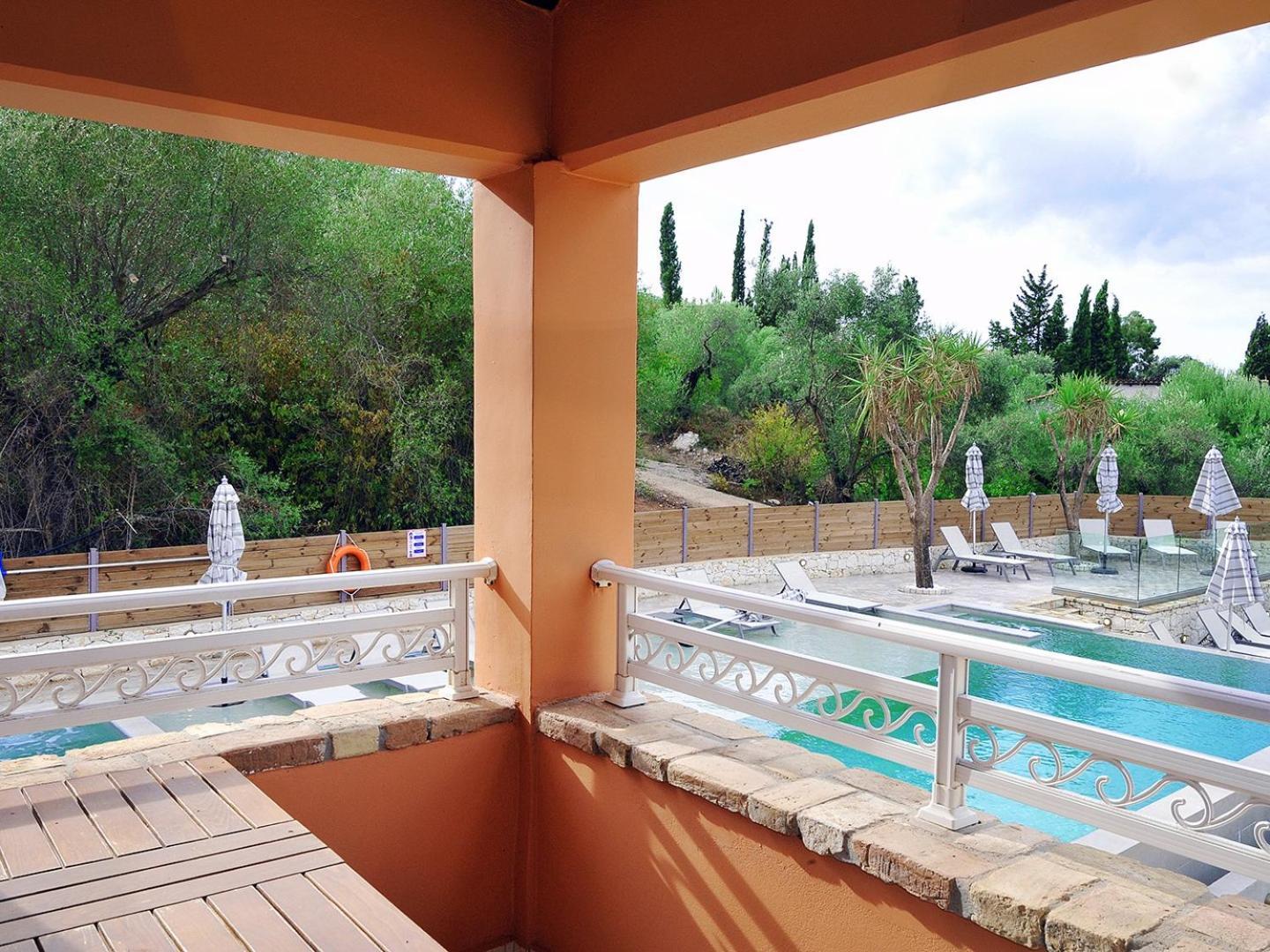 Pyramid City Apartments Agios Spyridon  Екстериор снимка