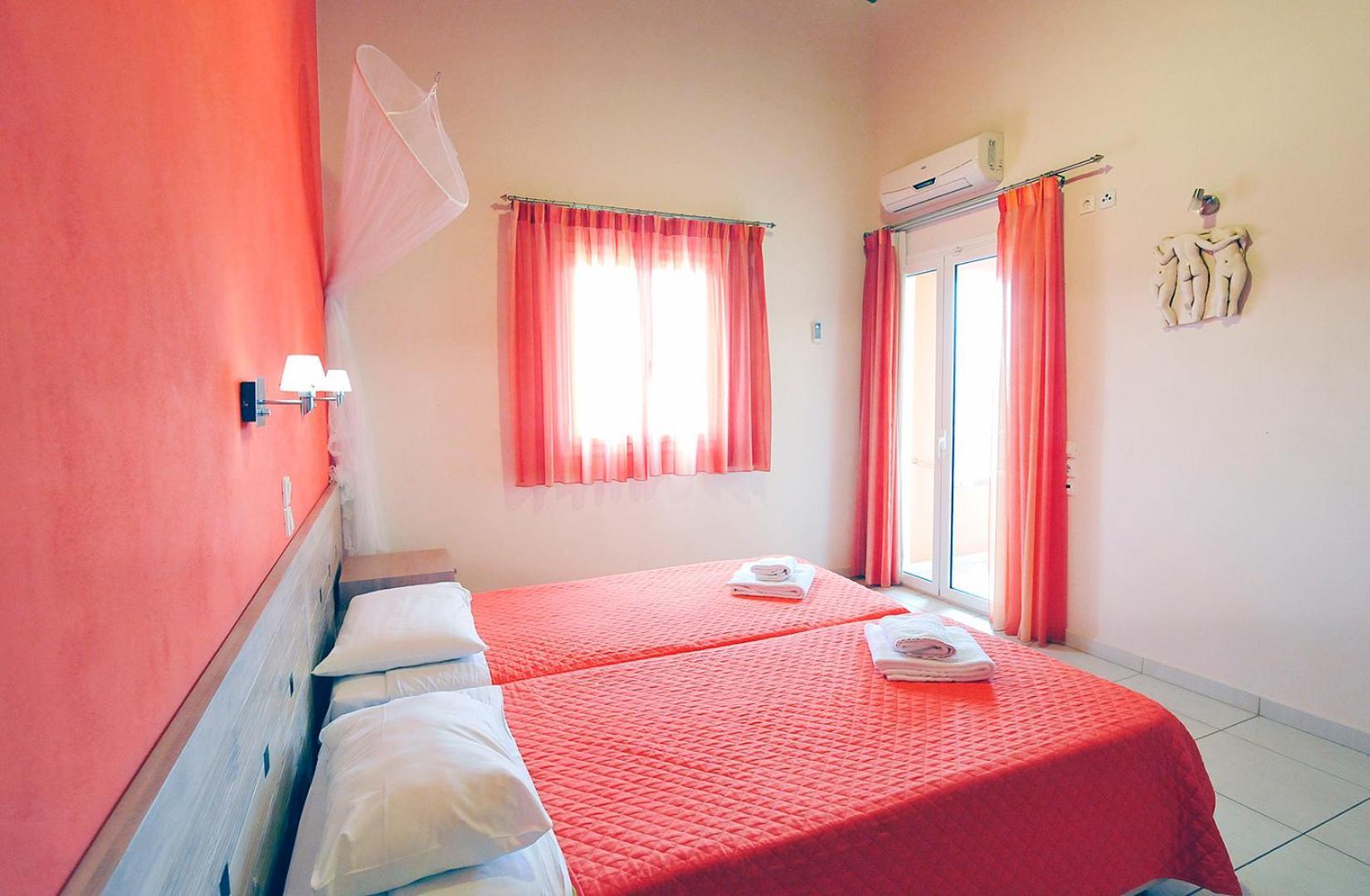 Pyramid City Apartments Agios Spyridon  Стая снимка