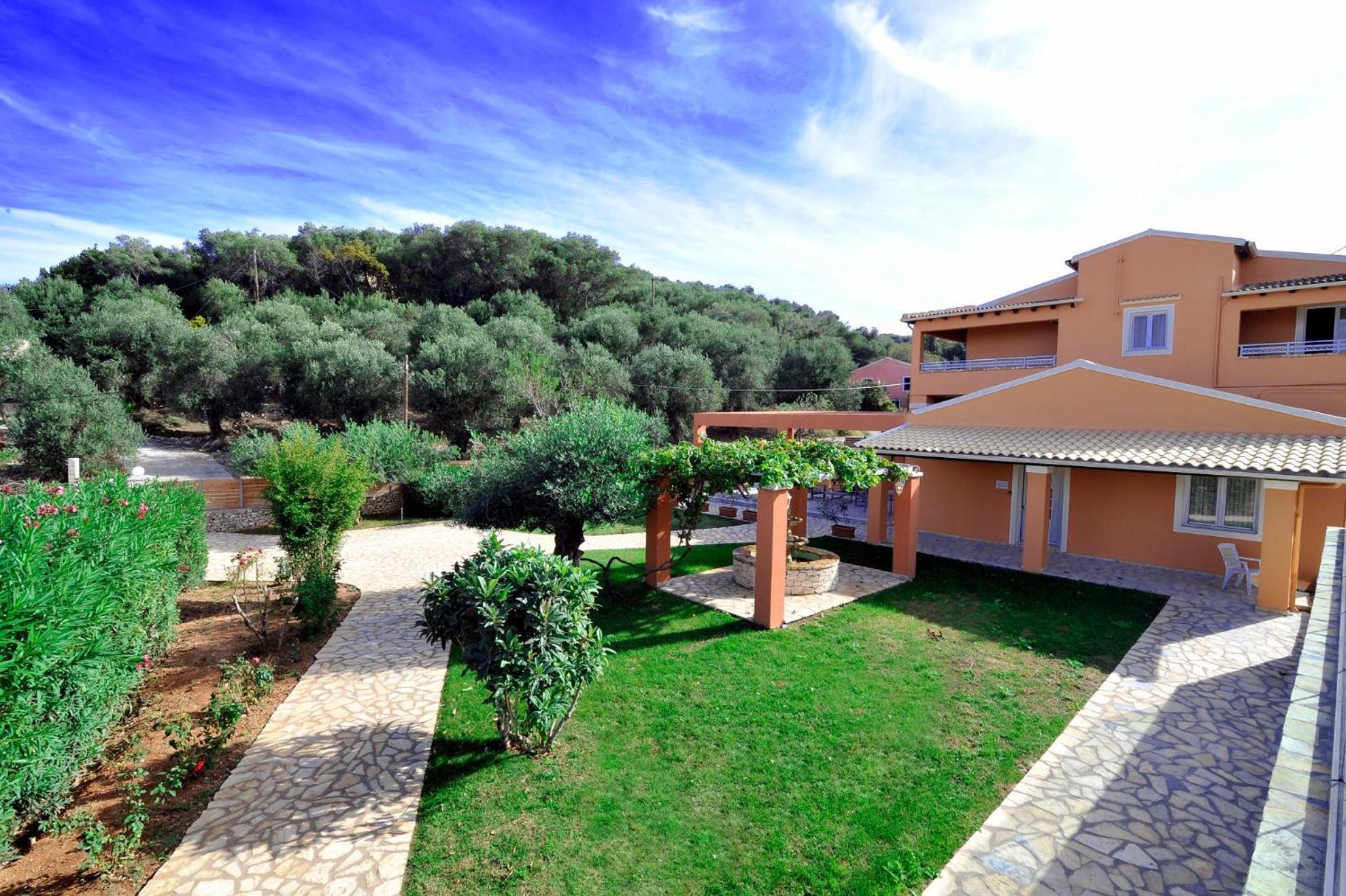 Pyramid City Apartments Agios Spyridon  Екстериор снимка